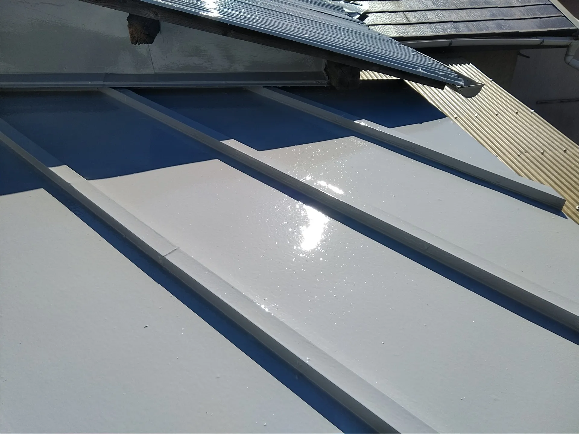 屋根塗装 トタン屋根の塗装の方法