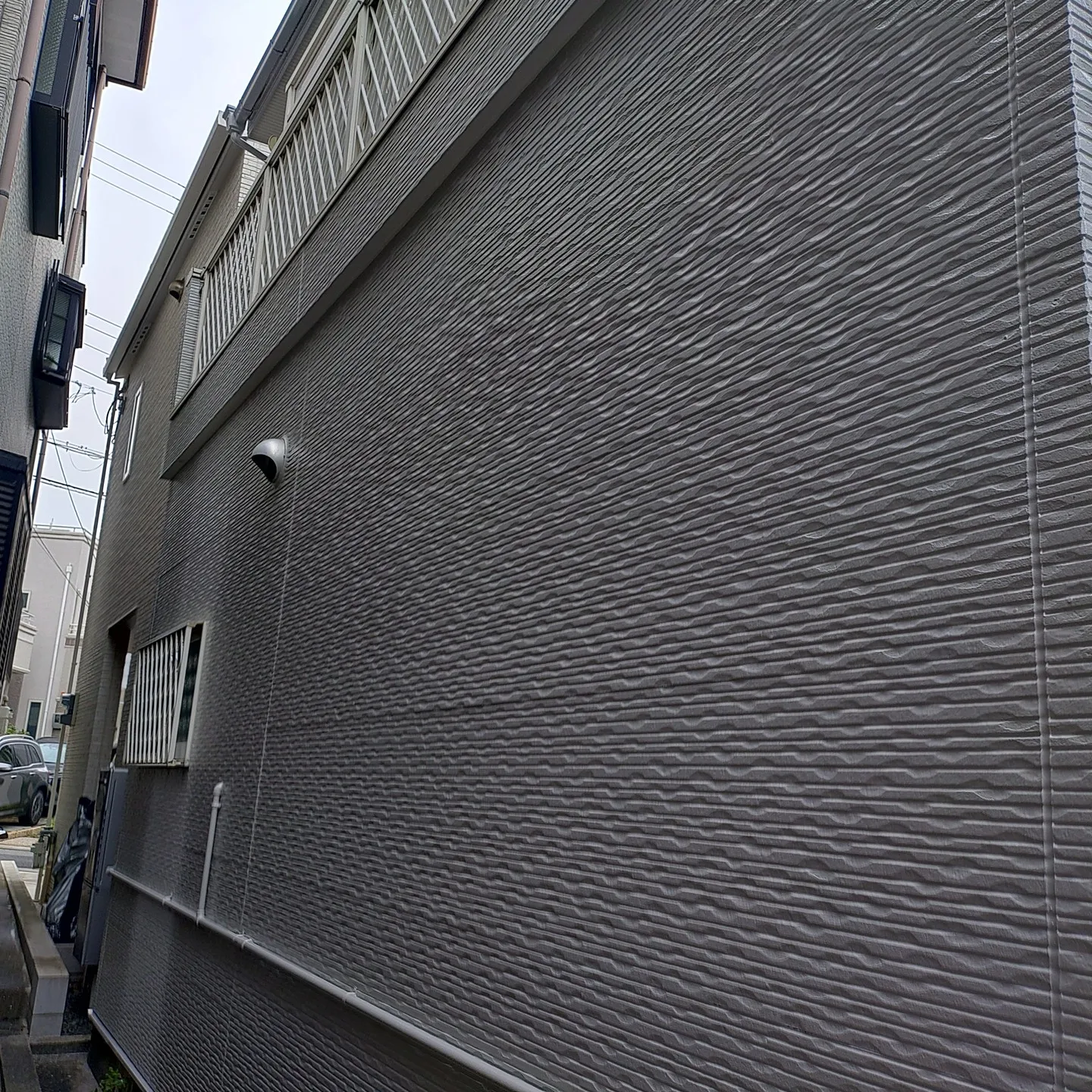 神戸市長田区の住宅、外壁塗装、屋根塗装、ベランダ防水作業が完...