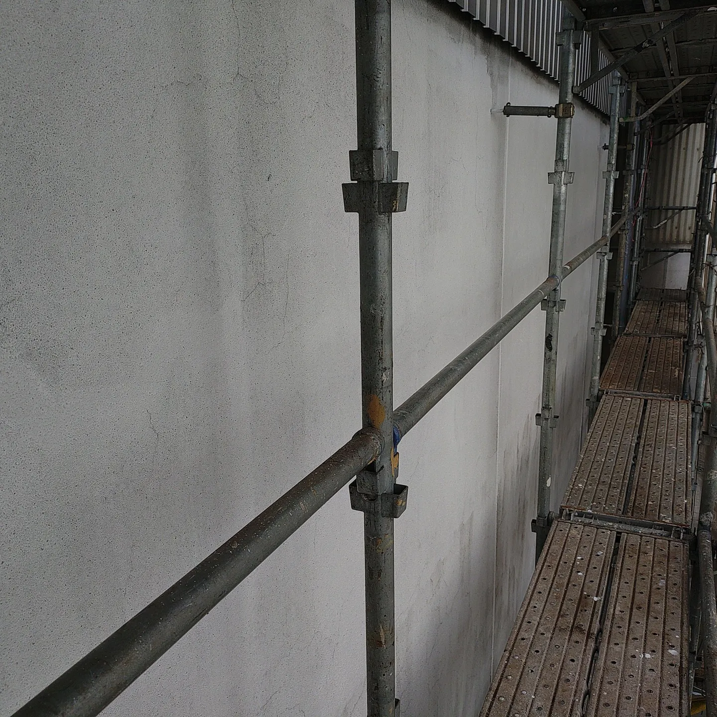 外壁部　下塗り塗装