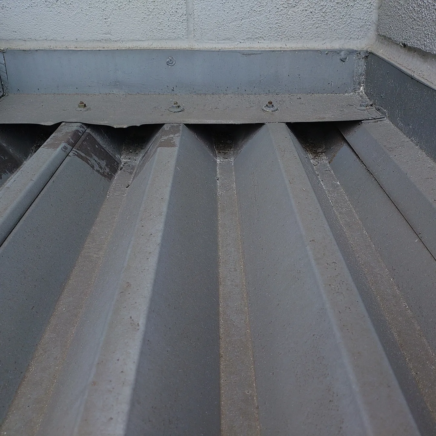 屋根カバー工事