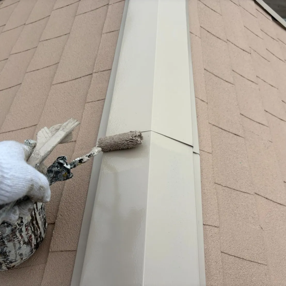 神戸市長田区の外壁塗装、屋根塗装の作業中です。