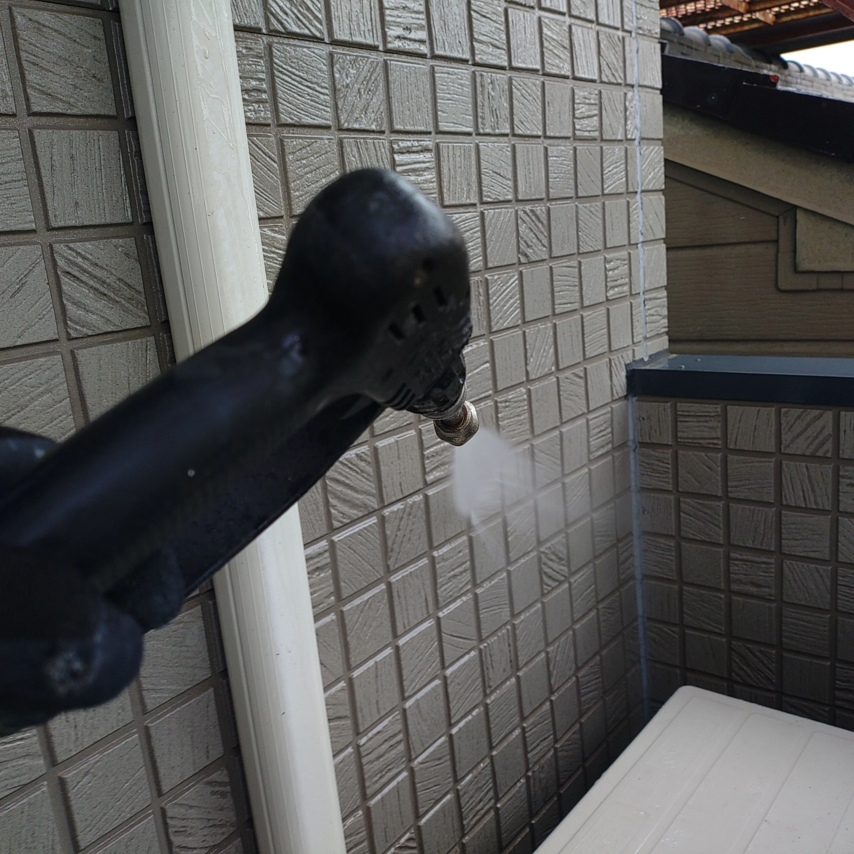 本日は、高圧洗浄作業でした。