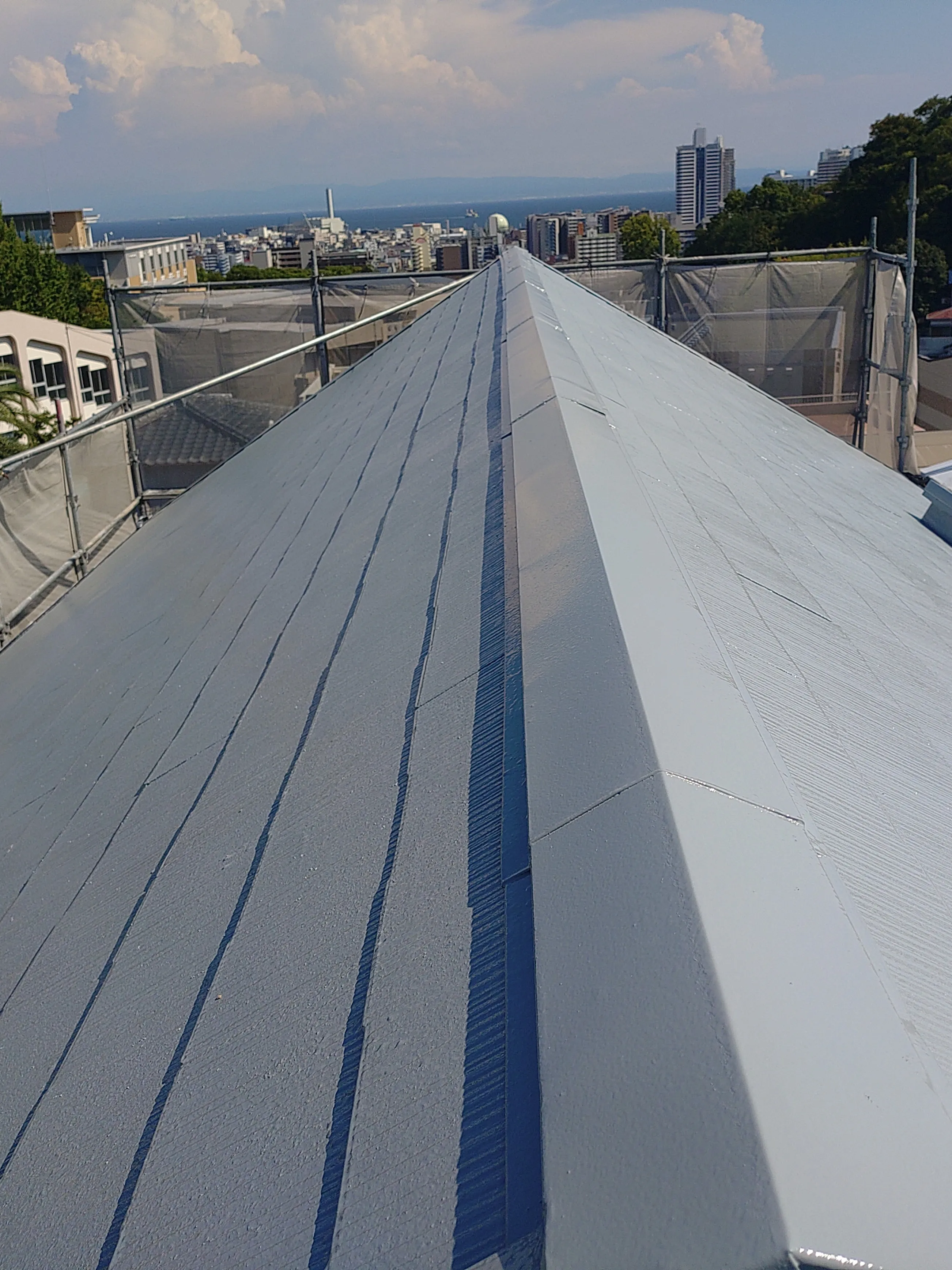 長田区の屋根塗装、外壁塗装の工事が本日　足場解体で完了しまし...